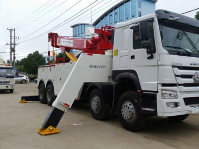 【360°旋转吊】重汽豪沃大型清障车