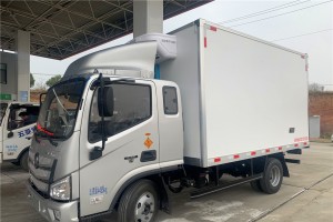 3米7福田欧马可排半冷藏车