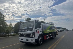 程力D7  9.28方绿化喷洒车