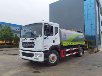 东风D9   12.4方绿化喷洒车